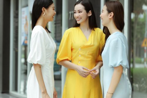 Hoa hậu Trúc Diễm dạo phố với thời trang nữ tính