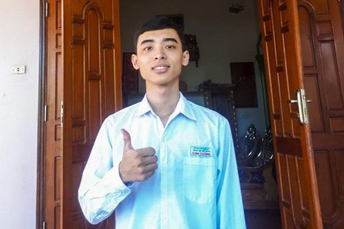 Cậu học trò miền núi giành điểm khối A cao nhất tỉnh Nghệ An