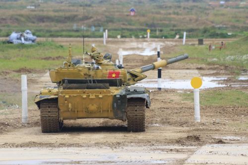 Kíp xe tăng Việt Nam vào thi đấu bán kết Army Games 2020