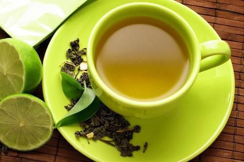 5 tác dụng phụ khi uống trà xanh bạn phải biết