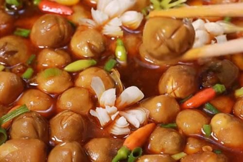 Mẹo kho nấm rơm chay ngon như nhà hàng