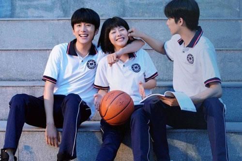 Sự thật 'té ngửa' về tỷ lệ người xem cao 'khủng khiếp' của Lấy danh nghĩa người nhà
