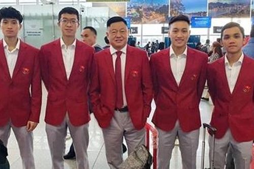 Khắc khoải đợi chuyên gia ngoại