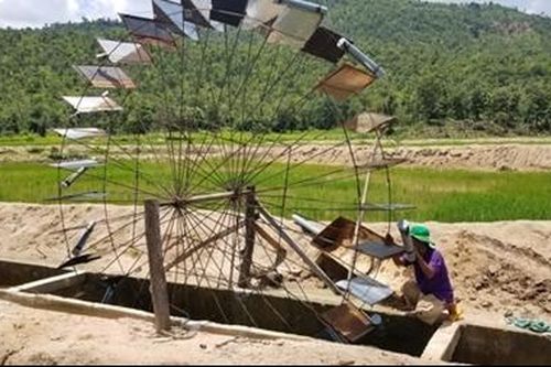 Ruộng đồng khát khô bên công trình thủy lợi hơn 119 tỷ đồng