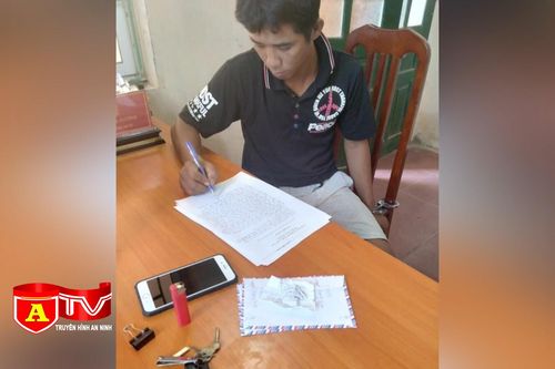 Mua ma túy về sử dụng bị công an bắt quả tang
