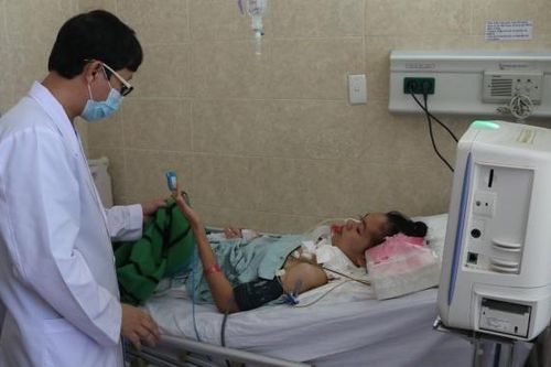 Vụ ngộ độc do ăn pate Minh Chay: Thu hồi 13 sản phẩm của Công ty Lối sống mới