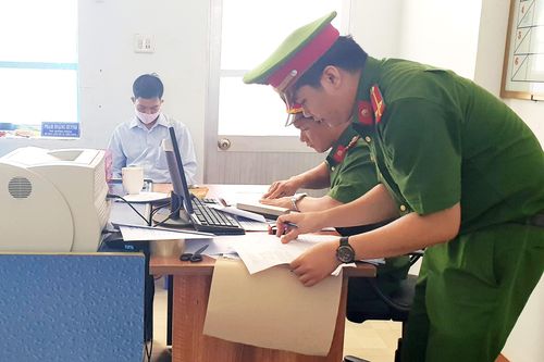 Khởi tố 4 cán bộ, lãnh đạo 'chạy' sổ đỏ ở Phú Yên