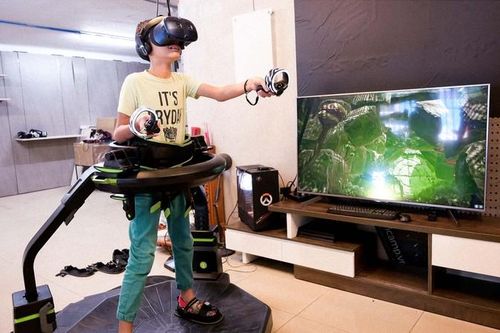 Máy chạy bộ 'siêu' thông minh sử dụng hệ thống thực tế ảo VR