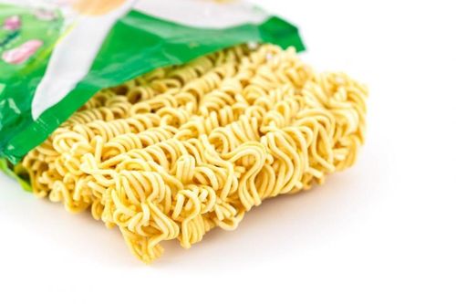 Những điều cần tránh khi ăn mì tôm kẻo rước họa vào thân