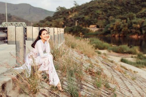 Hoa khôi diễn catwalk 'có một không hai' trên Đường lên đỉnh Olympia