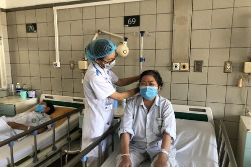 Tăng cân, rạn da ở bụng và đùi, người phụ nữ không ngờ bị căn bệnh hiểm hóc