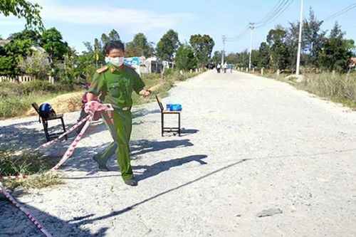 Truy bắt nghi phạm chém thương vong 2 bạn nhậu rồi bỏ trốn