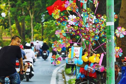 Hà Nội rực rỡ cờ hoa chào mừng 75 năm Quốc khánh 2/9