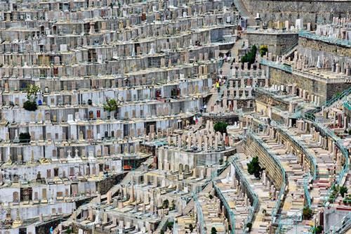 Ngắm những nghĩa trang 'kì dị' nhất thế giới