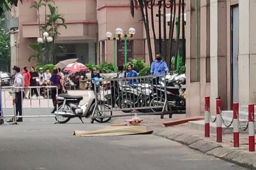 Bàng hoàng phát hiện bé gái 6 tuổi rơi từ tầng 12 chung cư xuống đất tử vong thương tâm