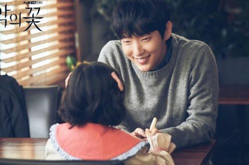 Flower of Evil: Moon Chae Won bỗng 'mất vai nữ chính', nữ phụ quyền lực cân luôn trái tim của Lee Jun Ki