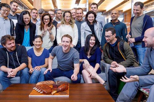 Mức lương ngược đời chỉ có ở Facebook: CEO được trả 1 USD, nhân viên lương đến 6 chữ số