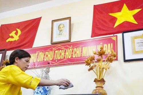 Người phụ nữ hơn 20 năm thầm lặng gìn giữ nơi ở đầu tiên của Bác Hồ tại Hà Nội
