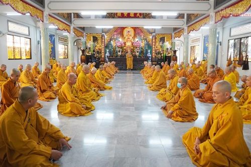 TP.HCM : Lễ Tự tứ tại trường hạ Huỳnh Kim