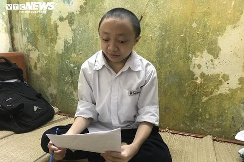 Nghị lực của nam sinh xương thủy tinh được tuyển thẳng Đại học Bách khoa Hà Nội