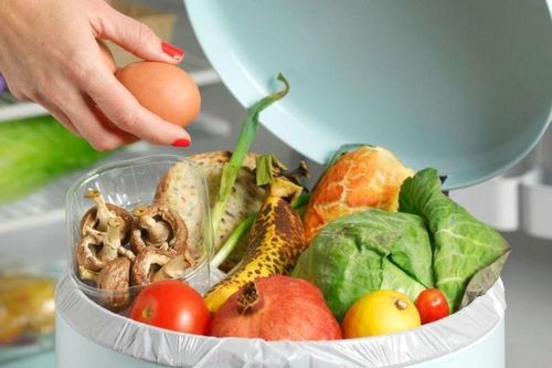 Nhìn các loại thực phẩm thế này là biết chúng 'hết date' rồi, coi chừng ngộ độc!
