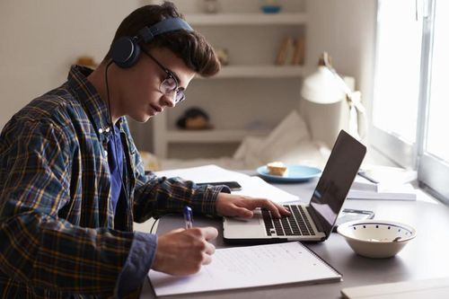 Sẵn sàng 'nâng cấp' bản thân với những khóa học kỹ năng online độc - lạ!