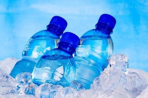Thủ tướng yêu cầu hạn chế sử dụng đồ nhựa dùng một lần