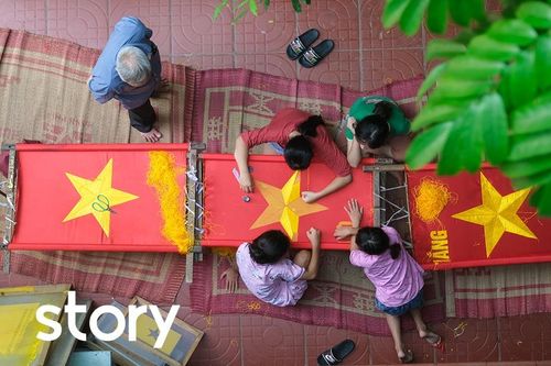 15 năm thêu cờ Tổ quốc của cô gái 23 tuổi