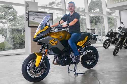 Đánh giá nhanh BMW F 900 XR tại Việt Nam
