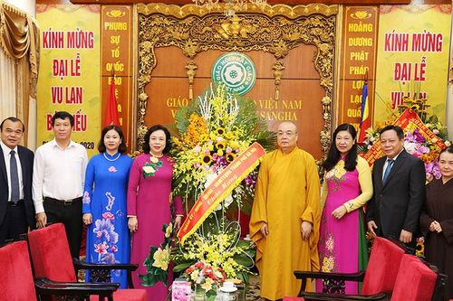 Lãnh đạo Thành phố chúc mừng Trung ương Giáo hội Phật giáo Việt Nam