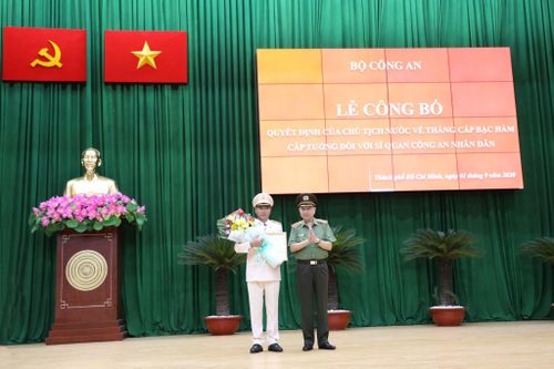Thăng hàm Thiếu tướng cho Phó Giám đốc Công an TPHCM Cao Đăng Hưng