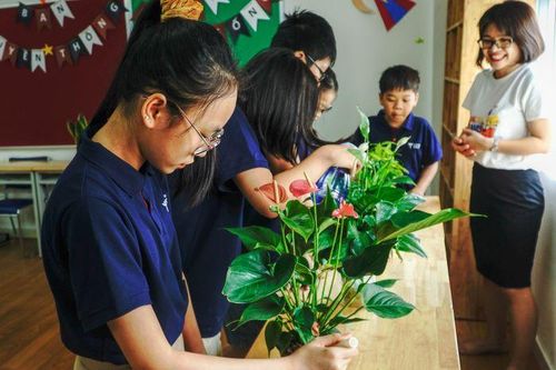 Lễ tựu trường nhuộm màu xanh hạnh phúc