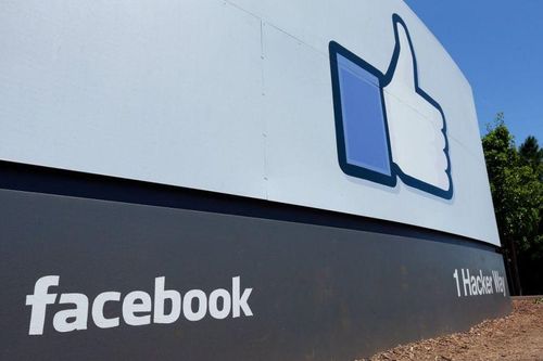 Bị Chính phủ 'đòi tiền' sử dụng tin tức, Facebook dọa chặn hết chia sẻ tin ở Australia