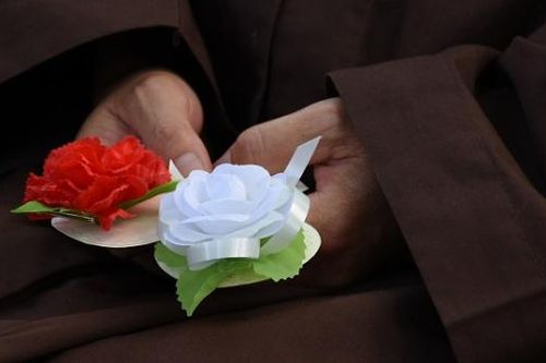 Những việc ý nghĩa nhất nên làm dành tặng cha mẹ và người thân trong dịp lễ Vu Lan