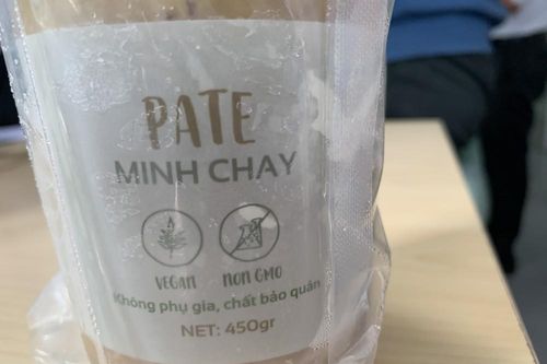 Gần 1.300 người mua nhưng TPHCM mới thu hồi được 72 hộp pate Minh Chay