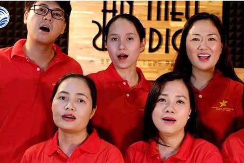 200 cán bộ ngành TT và TT tham gia MV 'Ánh sao nơi đầu tuyến'