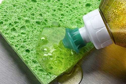 Những sai lầm phổ biến khi sử dụng nước rửa bát, gây ảnh hưởng sức khỏe