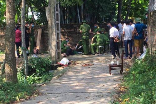 Nam thanh niên 'ngáo đá' cầm cố hết tài sản trong nhà, mắng chửi thách thức người thân bị cha dùng dao sát hại