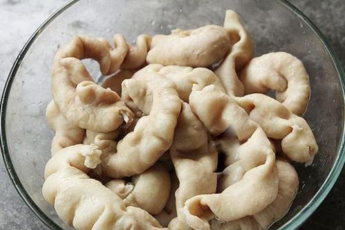 Không cần đến muối, rửa lòng già kiểu này vừa sạch lại chẳng còn mùi hôi