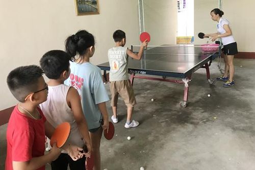 Khơi nguồn đam mê môn bóng bàn cho trẻ em