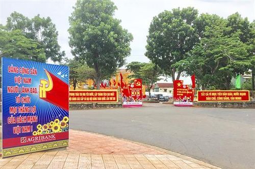 Vạch trần âm mưu đòi thay quốc hiệu của các nhà 'dân chủ cuội'