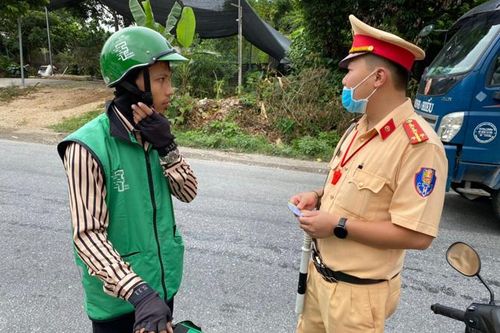 Xử lý nghiêm tình trạng không đội mũ bảo hiểm