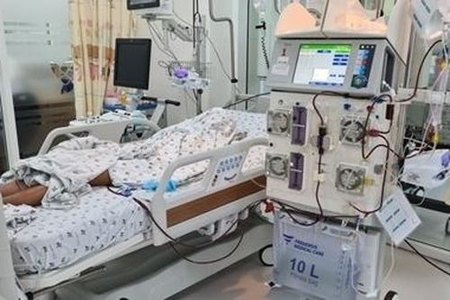 Cấp cứu kịp thời bệnh nhi uống thuốc diệt cỏ cực mạnh