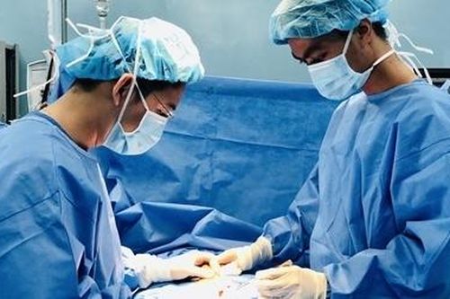 Cứu sống một bệnh nhân bị tai nạn giao thông vỡ tim