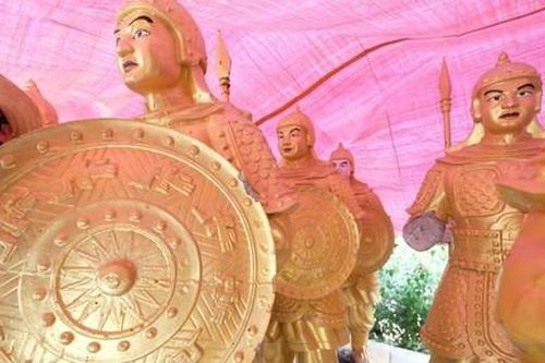 Lâm Đồng: Trả những bức tượng 'lính nhà Tần' về lại Bình Dương