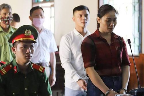 Hoãn xử 7 bị cáo liên quan vụ 39 nạn nhân tử vong tại Anh