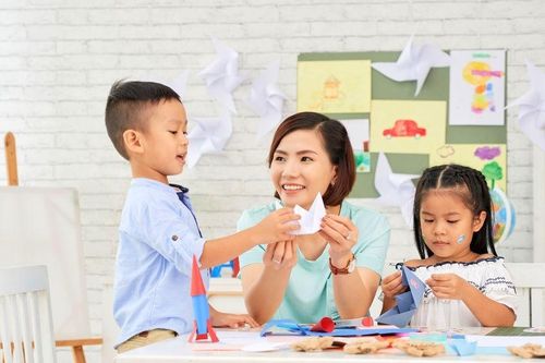 Dạy con thể hiện tình yêu, lòng biết ơn theo cách đặc biệt