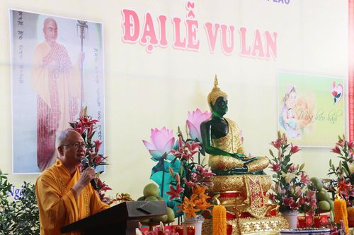 Người Việt Nam tại Lào gìn giữ nét đẹp văn hóa mùa Vu Lan