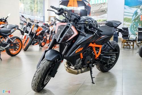 Khám phá KTM 1290 Super Duke R 2020 giá 750 triệu đồng tại Việt Nam