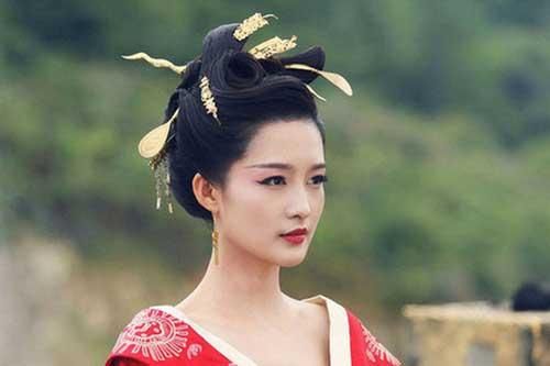 Hoàng hậu bị bắt xuất gia làm ni cô vẫn 'cắm sừng' chồng, nhập cung lại dan díu với thái giám, câu nói sau cuối của Hoàng đế mới đáng khâm phục